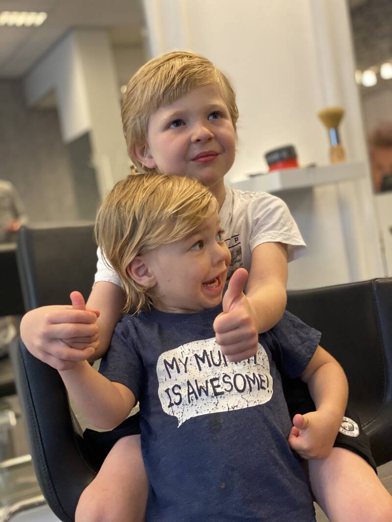 Glowly salon luesden